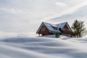 冬キャンプに必要なシェルターの選び方は？