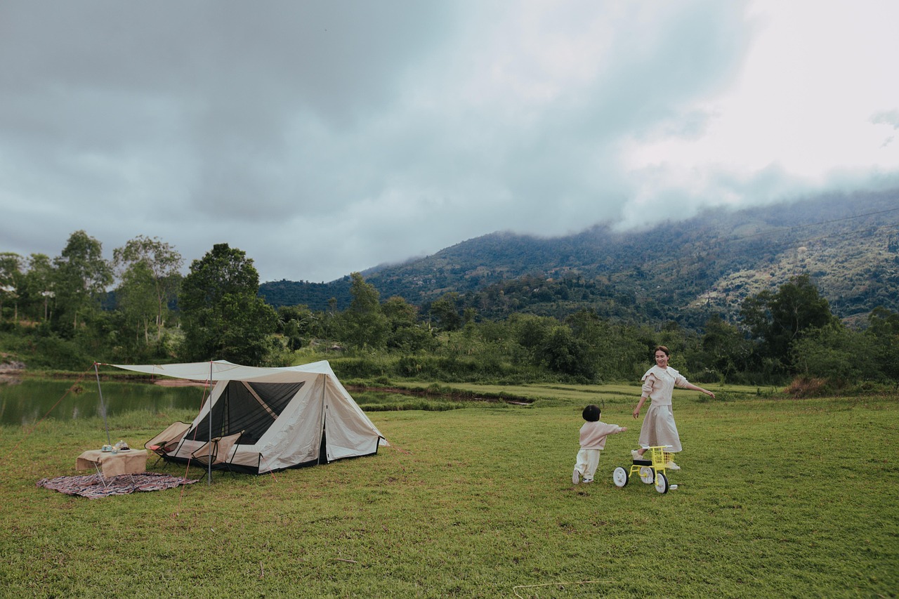 冬キャンプでコットの断熱対策はどうすればいい？