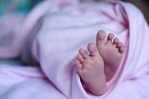 冬キャンプでの電気毛布と寝袋の使い方は？