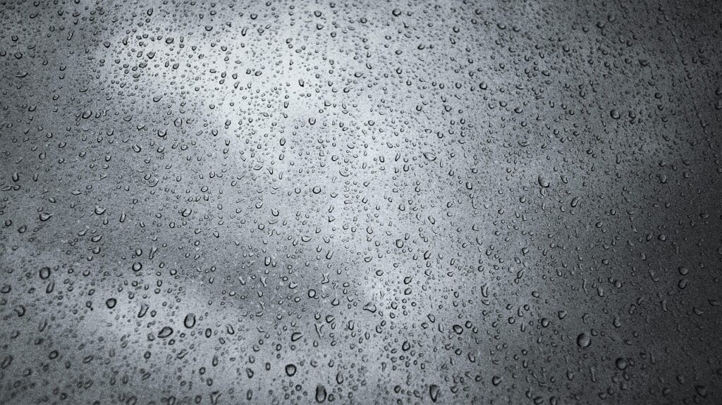 冬キャンプで雨の日におすすめの防寒対策は？